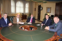 La UCO, el Ayuntamiento de Belmez y la Junta de Andaluca estudian acciones conjuntas en el municipio cordobs 