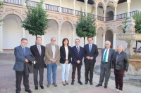 Ex parlamentarios andaluces defienden en la Facultad de Derecho y CC. EE. y EE. la voz de la experiencia