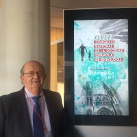Imagen del profesor Varcárcel en el congreso sobre nefrología