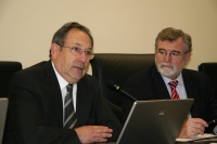El rector de la Universidad de Concepcin, Sergio Lavanchy, se dirige a los miembros del Consejo de Gobierno en el que se ha aprobado un convenio para recuperar las instalaciones cientficas de la UDEC