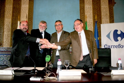 De izquierda a derecha, Manuel Torres, José Manuel Roldán, Pascal Clouzard y Arturo Molinero, tras la firma del acuerdo
