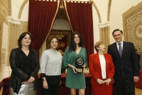 De izqueirda a derecha, Lola Fernández, Isabel Ambrosio, Mónica García Prieto, Antonia Parrado y José Carlos Gómez Villamandos