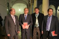 Juan Luis Rascn presenta su nuevo manual sobre la Constitucin del 78