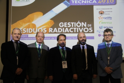 De izquierda a derecha: Juan Antonio Muoz Snchez, Javier Guerra, Luis Medina, Eugenio Domnguez, Juan Bros 