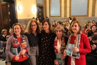 De izqda. a dcha. María Rosal, Marta Jiménez, Juana Guerrero, Anna Freixas y Rosario Mérida