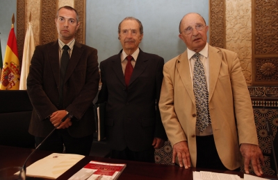 De izquierda a derecha, Manuel Pino, Rodrigo Borga y José Antonio Escudero