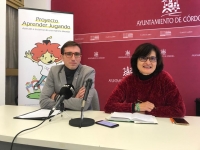 La presidenta del INGEMA, Amparo Pernichi y el investigador Jorge Alcántara, durante la presentación de la II Feria de las Ciencias 'Aprender Jugando'.
