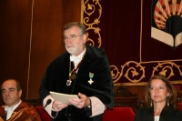 El rector, durante su discurso
