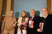 de izquierda a derecha, Rafael García Contreras, Carmen Blanco Valdés, Julio Anguita y Ricardo González Mestre