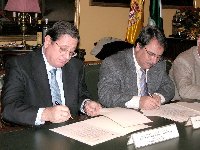 La Universidad de Crdoba y el BBVA firman un contrato de prestacin de servicios bancarios y financieros
