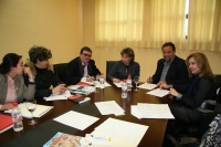 Integrantes de las delegaciones marroqu y espaola en la firma del acuerdo sobre gnero