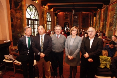 De izquierda a derecha, Rafael Jordano, Enrique Garrido, Alfonso García-Ferrer, Julieta Mérida y Eduardo Ramos en la inauguración de la jornada.