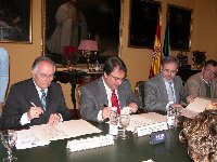  La UCO firma un contrato de prestacion de servicios financieros con El Monte y de colaboracin cientfica y cultural con su Fundacin