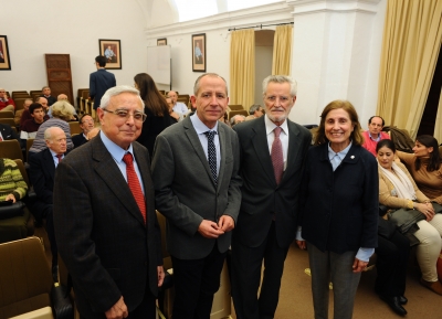 De izquierda a derecha, Joaquín Mellado, Ricardo Córdoba de la Llave, José Peña y Mª Dolores Muñoz Dueñas al inicio de la conferencia