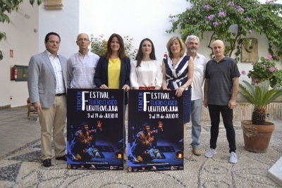 Autoridades en la presentación del III Festival de Teatro de Fuente Obejuna