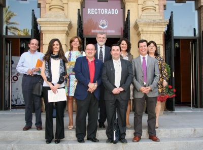 El rector, Jos Manuel Roldn, con el resto de integrantes del Comit Ejecutivo de la Sectorial de I+D
