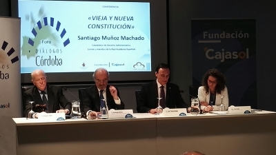 De izquierda a derecha, Amador Jover, Santiago Muoz Machado, Jos Carlos Gmez Villamandos y Gloria Ruiz.