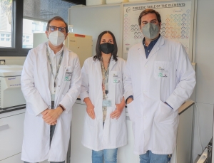 From left to right: Manuel Tena Sempere, Silvia León Téllez and David García Galiano, from the CRISPR-KISS1 project